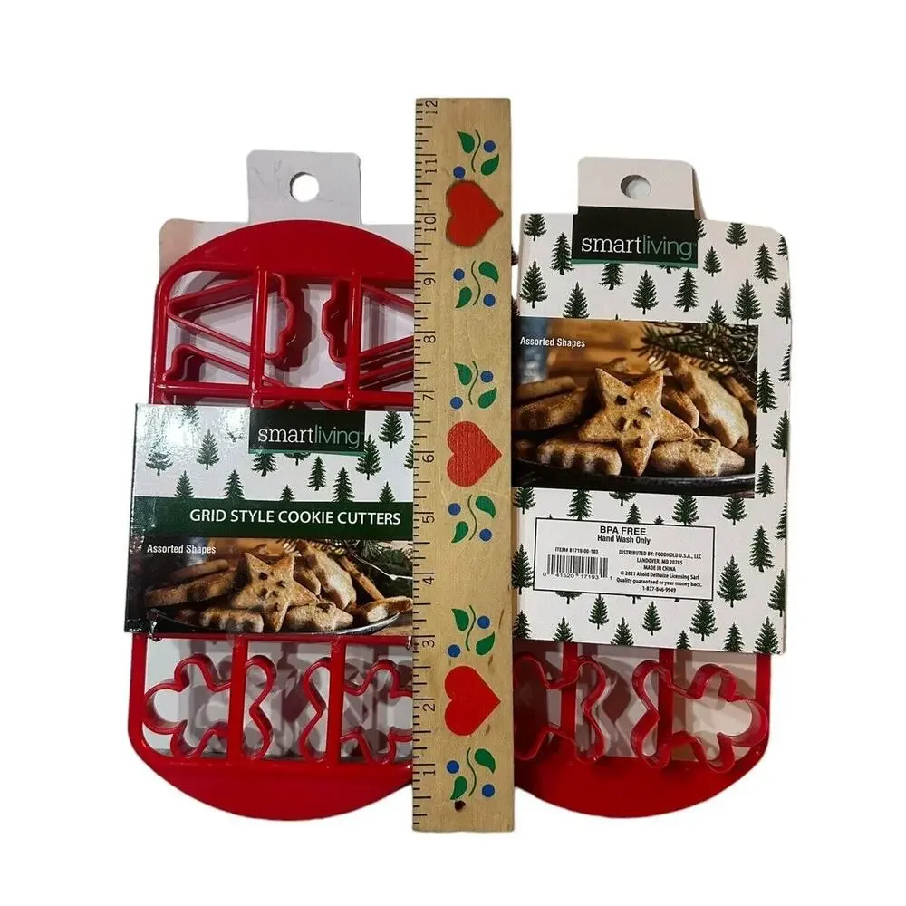 Smart Living Holiday Christmas Cookie Cutters Set Of 2 Red Grid Style Assorted